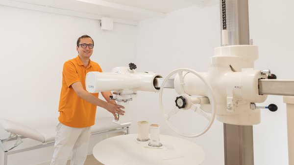 Orthovoltgerät für die Röntgenreiztherapie